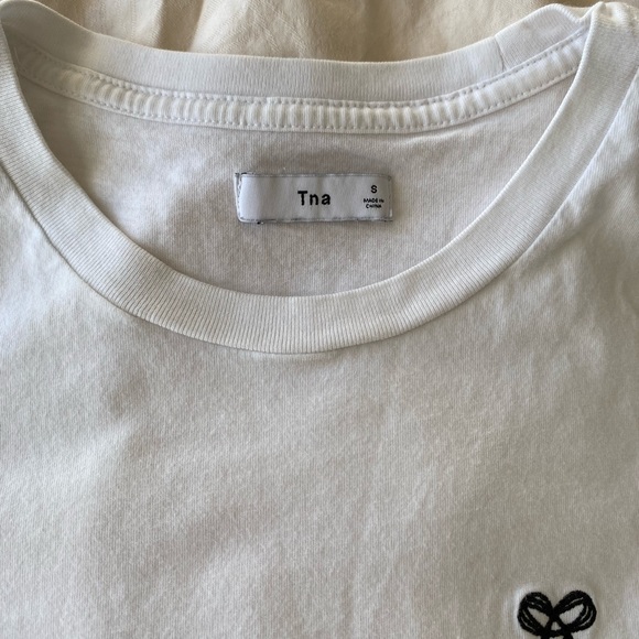 TNA - basic white tee (size s) - Picture 2 of 2